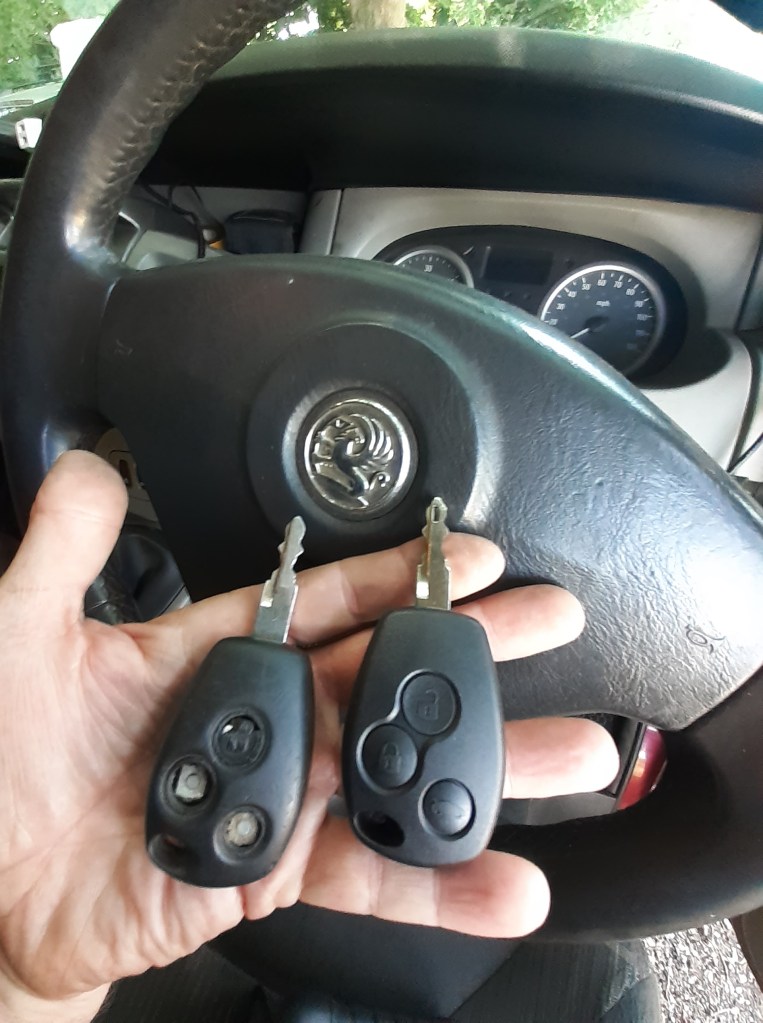 Masterkey Locksmith, Vauxhall remotes programmed, Auto and domestic locksmith 
