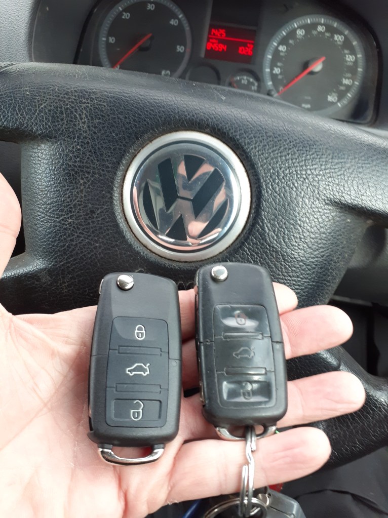 Masterkey Locksmith, Volkwaggen remotes programmed, Auto and domestic locksmith 